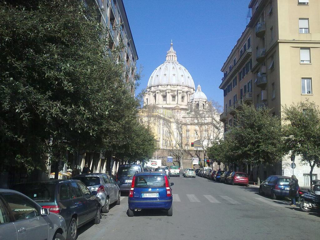 ホテル Gregorios San Pietro ローマ エクステリア 写真